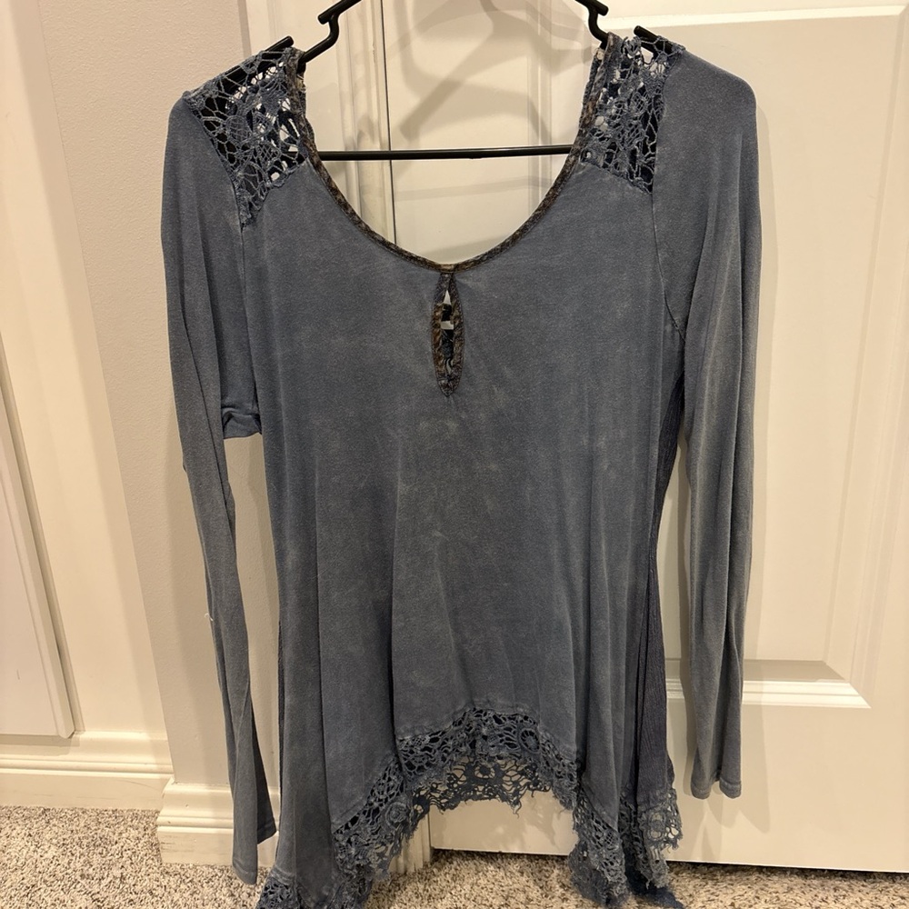 Gimmicks Blue Lace Detail Tunic